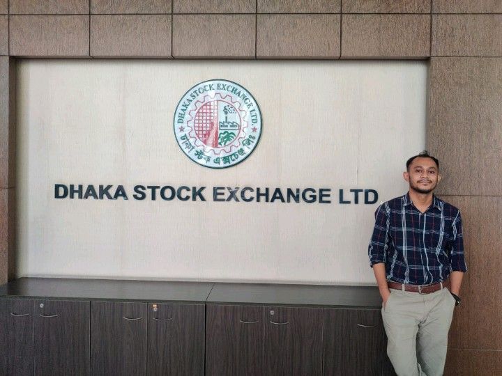 Md Jamil Hasan at the Dhaka Stock Exchange